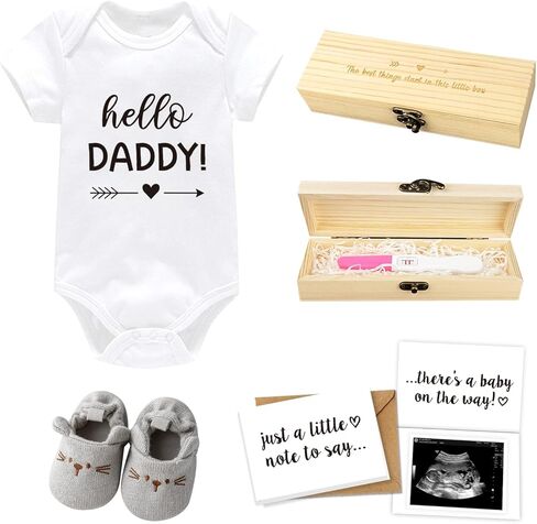 إعلان حمل للأب - طقم Hello Daddy Baby Onesie، أحذية أطفال، صندوق تذكار لاختبار الحمل، بطاقة كشف الحمل - مجموعة هدايا إعلان مفاجئة للطفل للزوج الشريك in Kuwait