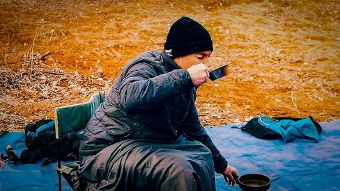 بطانة حقيبة نوم كبيرة للغاية مزودة بسحاب من إيرث تريك in Kuwait