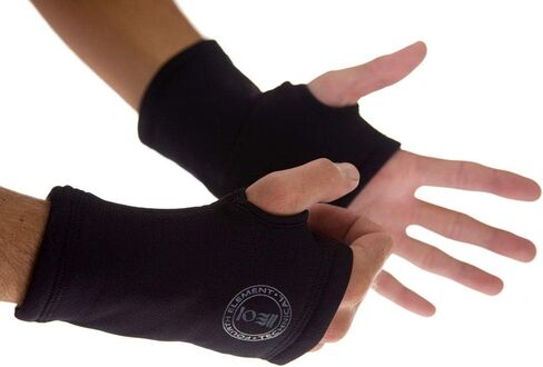 Fourth Element Xerotherm Wrist Warmers in Saudi Arabia