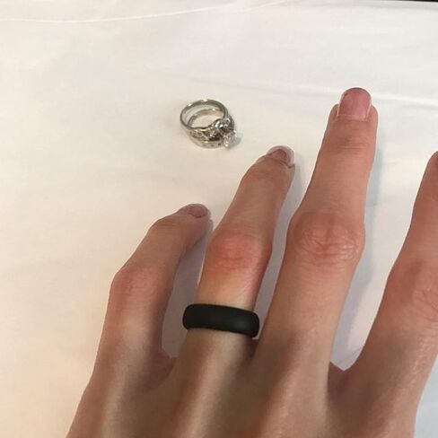 AERA Silicone Wedding Ring Band for Women - Thin, Breathable, Classic Design Rubber Ring (Size 4-9) in Kuwait