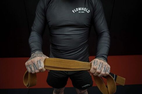 Flowhold Fundamentals Long Sleeve Compression MMA BJJ Wrestling Cross Training Rash Guard Top Jiu Jitsu in Saudi Arabia