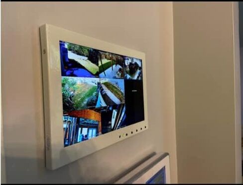 شاشة كينوكو بيضاء مقاس 10.1 بوصة LED مع مدخل HDMI/VGA/مركب/RCA in Kuwait