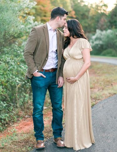 فستان طويل للحمل برقبة على شكل V لامع/فستان حمل رائع بأكمام قصيرة لالتقاط الصور لحفلة استقبال المولود الجديد in Kuwait