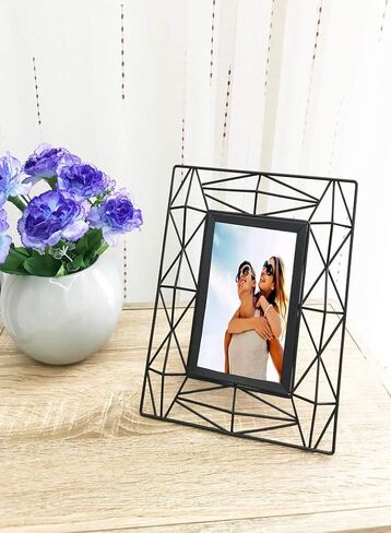 YIFONTIN Picture Frame 4x6 Stand Photo Display Frame Iron Metal for Desk or Dresser, Gold. in Saudi Arabia
