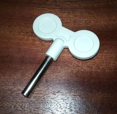 اوديساي اونلاين مفتاحان لف على شكل فراشة لصندوق الموسيقى، مفتاح أبيض كبير للحركة الموسيقية - مفتاح رياح سهل - - مفتاحين طويلين للغاية - - أذني ماوس - مفتاح لصندوق الموسيقى - - مفتاح صندوق الموسيقى in Kuwait