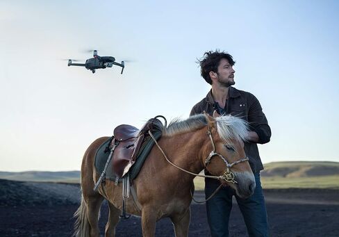 DJI Mavic 2 Zoom - Drone Quadcopter UAV with Smart Controller Optical Zoom Camera 3-Axis Gimbal 4K Video UAV 12MP 1/2.3" CMOS Sensor, up to 48mph, Gray in Saudi Arabia