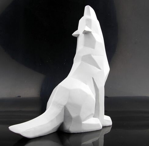 Wisifayardin White Howling Wolf Figurine Statue for Home Decor in Saudi Arabia