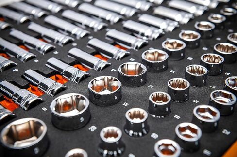 مجموعة مقابس GEARWRENCH 104 قطعة 3/8 بوصة Drive Master متري في صينية تخزين إسفنجية - GWMSSKT38MM in Kuwait