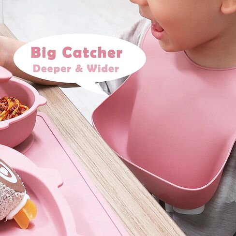 مجموعة تغذية الأطفال المكونة من 5 قطع من أطباق العشاء وأدوات المائدة المصنوعة من السيليكون، أوعية فطام الأطفال من سانتي آند مي مع شفط ومرايل سيليكون وملعقة وشوكة وأكواب للأطفال الصغار (وردي داكن) in Kuwait