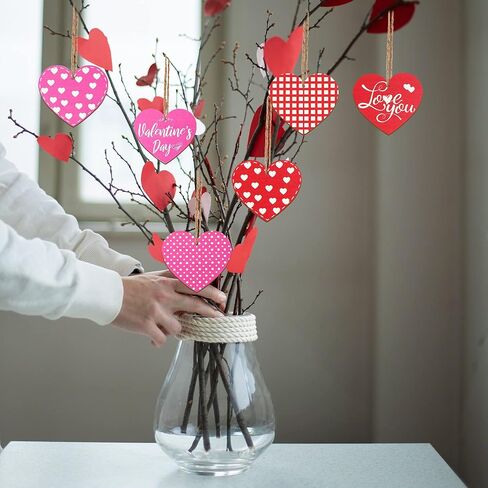 قلب خشب، زخرفة خشبية على شكل قلب الحب حمراء ووردية، قطع للتعليق على شكل قلب مزخرف بفلو زينة لحفلات عيد الحب وحفلات الزفاف، 24 قطعة in Kuwait