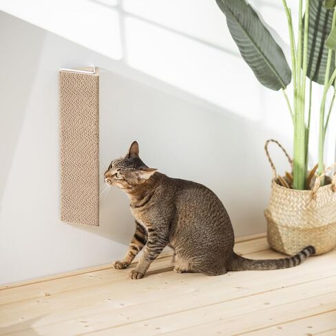 عمود خدش مثبت على الحائط من xympo، أداة خدش مثلثة للقطط، أداة خدش من الورق المقوى مع دعامة معدنية in Kuwait