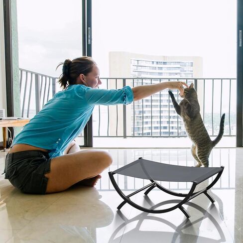 سرير سنوغهوم للقطط، أرجوحة هزازة للقطط، سرير صغير للحيوانات الأليفة قابل للتنفس مع قماش قابل للإزالة والغسل، مناسب للحيوانات الأليفة التي يصل وزنها إلى 28 رطلاً - يتضمن قطعتين من القماش in Kuwait