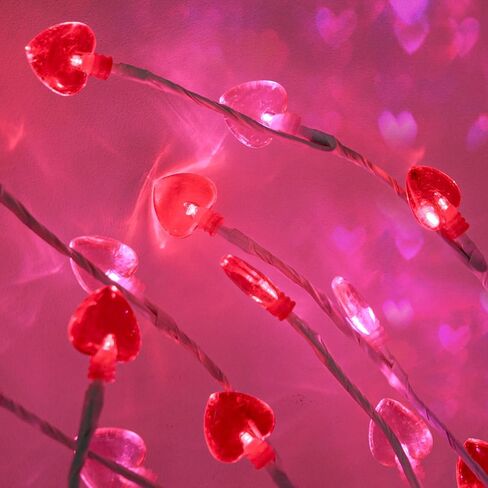 فروع مضاءة لعيد الحب مقاس 30 بوصة، 3 قطع فروع مضاءة مسبقًا للمزهريات مع 60 مصباح LED على شكل قلب، فروع غصين مضيئة تعمل بالبطارية للديكورات الرومانسية للمهرجانات الداخلية in Kuwait