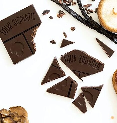 قالب شوكولاتة من مزيج الفطر من فور سيجماتيك، 77% شوكولاتة داكنة، إصدار محدود مع تشاجا، عرف الأسد، كورديسيبس، ريشي، 3 جرام فقط من السكر المضاف، 10 قطع in Kuwait