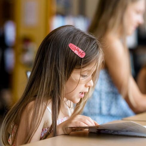 العنوان: مشابك شعر انزوني 50 قطعة 25 لونًا في أزواج لامعة لامعة من الترتر مشابك الشعر اكسسوارات DIY للأطفال البنات الصغار والمراهقين in Kuwait