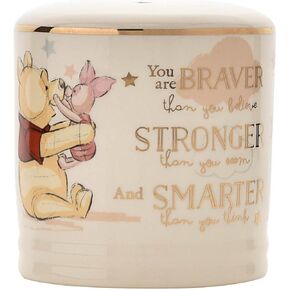 صندوق النقود الخزفي من Magical Beginnings Winnie The Pooh - أكثر شجاعة وأقوى وأذكى - مثالي لمحبي الكلاسيكية - مرخص رسميًا in Kuwait