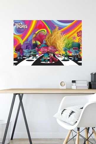 تريندز انترناشونال Trolls: Band Together - ملصق حائط الكون، 14.75 بوصة × 22.4 بوصة، نسخة برونزية بإطار in Saudi Arabia