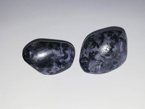 مجموعة من 2 قطعة ميستيك ميرلينيت كبيرة من الدرجة ايه ايه، عينات من الاحجار الكريمة الكريستالية العلاجية الطبيعية المصقولة والمصقولة من مدغشقر in Kuwait