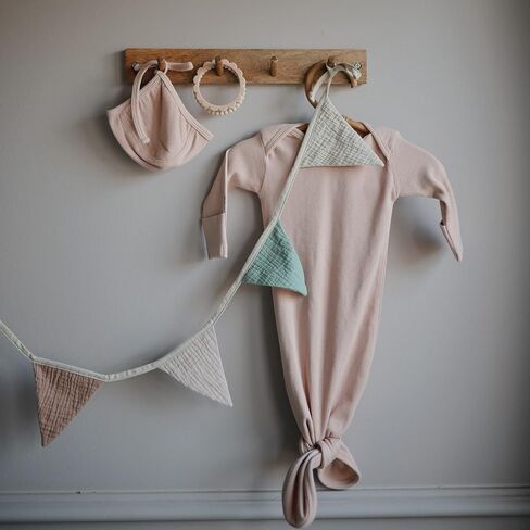 mushie Pearl Teether Bracelet | 3-Pack (Linen/Peony/Pale Pink) in Saudi Arabia