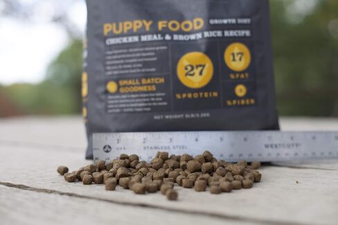 بلاكوود أغذية الحيوانات الأليفة الجرو الجاف للكلاب نظام غذائي النمو [طعام طبيعي للكلاب لجميع سلالات وأحجام الجراء]، وجبة الدجاج وصفة الأرز البني، كيس 30 رطل، وجبة الدجاج والأرز البني طعام الجراء in Kuwait