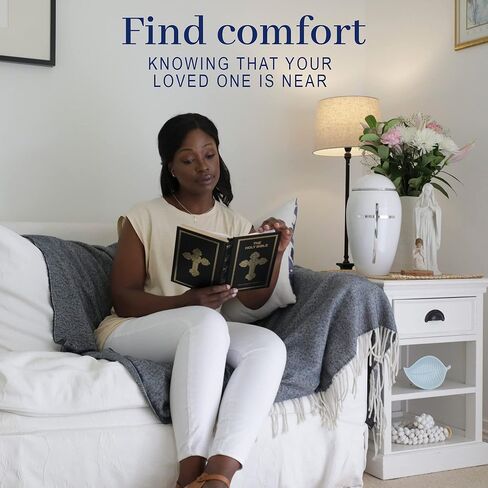 FOVERE - جرة دينية صغيرة للرماد البشري للبالغين من الذكور والإناث - جرة حرق الجثث البيضاء مع صليب فضي - 75 بوصة مكعبة - جرة تذكارية مزخرفة مصنوعة يدويًا مثالية لمشاركة رماد أحبائك in Kuwait