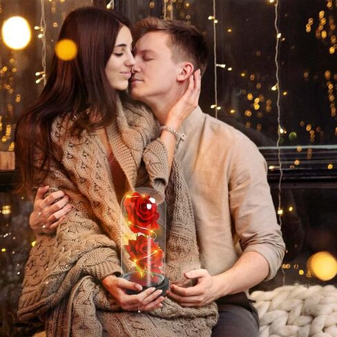 وردة الجمال والوحش - وردة حمراء حريرية في قبة زجاجية مع ضوء سلسلة خرافية، زهور صناعية إلى الأبد، وردة مضيئة، هدية وردة ساحرة لها في عيد الحب وعيد ميلاد الذكرى السنوية للزفاف. in Kuwait