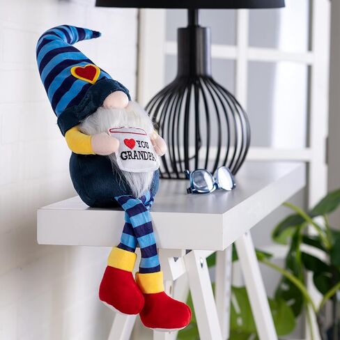 Hug Feel The Love - Dad Gnome Shelf Sitter - هدية للجد، ديكور منزلي جنوم كبير من القطيفة، زخرفة جنوم سويدية، أمنيات جنوم، تمثال هدية جنوم، دمية قطيفة مقاس 22 بوصة - أحبك جدي in Kuwait