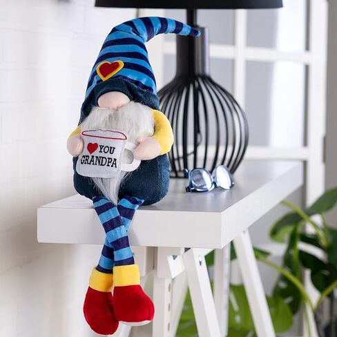 Hug Feel The Love - Dad Gnome Shelf Sitter - هدية للجد، ديكور منزلي جنوم كبير من القطيفة، زخرفة جنوم سويدية، أمنيات جنوم، تمثال هدية جنوم، دمية قطيفة مقاس 22 بوصة - أحبك جدي in Kuwait
