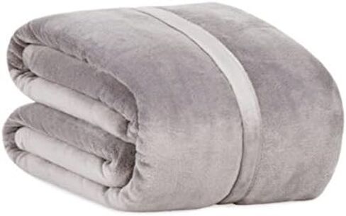 Berkshire Serasoft Plus Plush Polyester Blanket, White King in Kuwait
