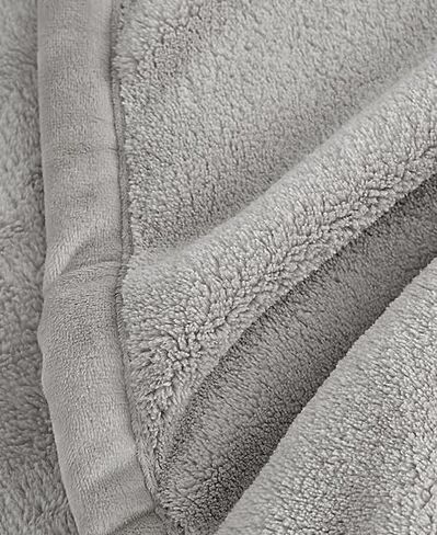 Berkshire Serasoft Plus Plush Polyester Blanket, White King in Kuwait