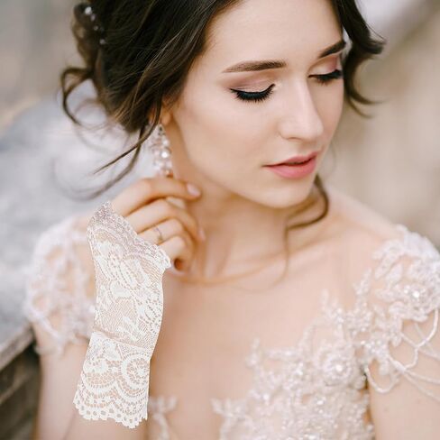 Women Short Lace Gloves Fingerless Floral Gloves Bridal Wedding Gloves Tea Party Gloves for Opera Evening Dinner Party in Saudi Arabia