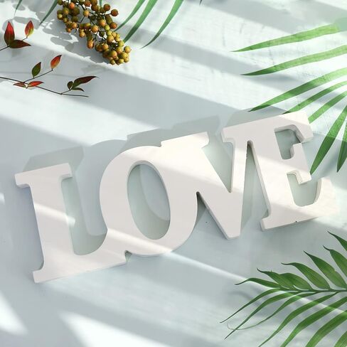 لافتة قائمة قائمة بذاتها على شكل حرف خشبي مطبوع عليها حروف الحب الخشبية، لافتات الحب الريفية المنفردة لغرفة المعيشة، ديكور الموقد | حفلات الزفاف، هدايا الحفلات المنزلية (الحب الأبيض) in Kuwait