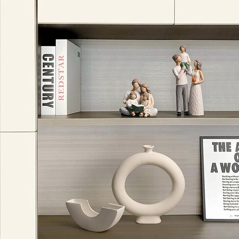 Waowumar Family of 3 Figurines Decor Resin Family Sculpture Parents and Daughter Statue Gifts for Family Home Decoration for Birthday Thanksgiving Christmas in Kuwait