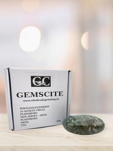 GEMSCITE Gemstone Ruby Zoisite Carved Palm Stone/Pocket Palm Stone/Reiki Healing & Crystal Grid for Natural Body Chakra Balancing in Kuwait