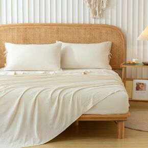 مجموعات مفروشات COTTEBED الدافئة لعيد الميلاد المجيد ذات حجم مزدوج - مجموعات ملاءات سرير شتوية بيضاء لطيفة مع كيس وسادة مقاس 15 بوصة للأطفال الأولاد والبنات - قطن بولي قطن فائق النعومة لعيد الميلاد - حزمة هدايا in Kuwait