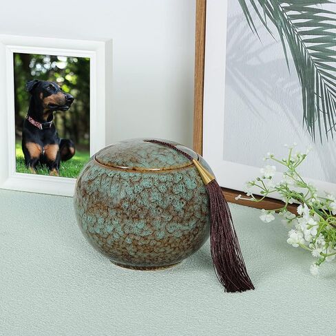 جرار حيوانات اليفة متوسطة الحجم من ذا 7 بوكس، رماد من السيراميك للكلاب والقطط او رماد الحيوانات الاليفة الاخرى (4.1 انش ارتفاع × 4.7 انش عرض) in Kuwait