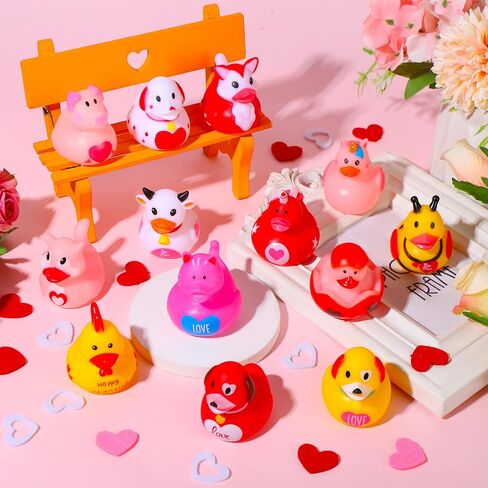 ANGGIKO 24 حزمة من البط المطاطي لعيد الحب مع بطاقات الهدايا، ألعاب حوض استحمام مطاطية على شكل قلب لعيد الحب، بطات جيب للأطفال، هدايا مكافآت تزيين حفلات عيد الحب للأولاد والبنات in Kuwait