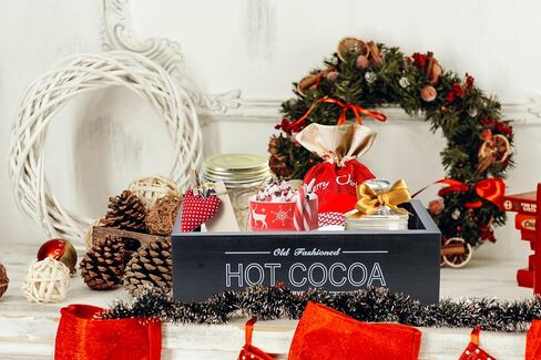 صندوق تخزين خشبي من Rmeosye Hot Cocoa Bar وديكورات عيد الميلاد وصناديق تنظيم خشبية وصينية ديكور مفتوحة وصندوق حامل ديكور لعيد الميلاد والمطبخ والمكتب والمزرعة هدية لوازم حفلات العطلات (أحمر) in Kuwait