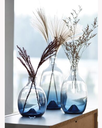 CONVIVA Glass Vase for Flowers Modern Blue Color Mother's Day Decorative Centerpiece Simple Design Hand Blown Home Decor Kitchen Dining Living Room Tabletop 9.4 inch H in Kuwait