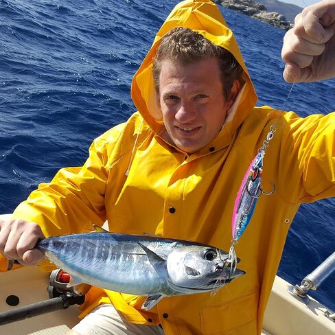 Goture بطيئة سقوط مسطح تهزهز مضيئة الرصاص العمودي تهزهز المياه المالحة الاصطناعي إغراء تهزهز الصيد إغراء مع اثنين من مساعدة Mustad هوك لسمك التونة الكنعد باس السلمون in Kuwait