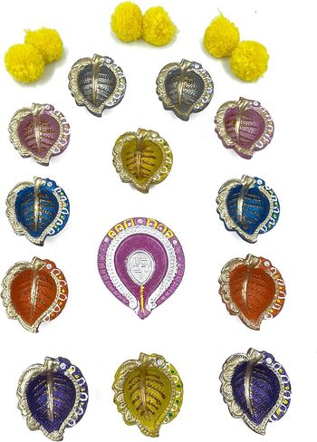 كيه اس جون مجموعة من 13 قطعة مع فتائل قطنية من الطين الطبيعي بتصميم ديوالي دياس للزينة من ديوالي دياس، مجموعة من 13 قطعة مصنوعة يدويا من الطين الطبيعي in Kuwait