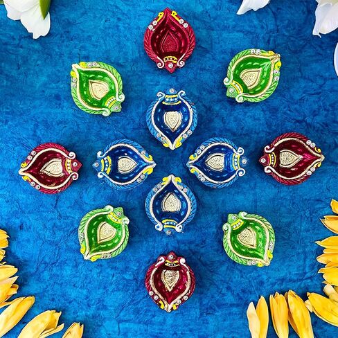 كيه اس جون مجموعة من 12 قطعة من الديا الهندية لبوجا | صلصال | حامل ديا للديكور | مصابيح ديا لبوجا | هدايا ديوالي وديكور ميتي ديا لتزيين الديوالي مع فتائل قطنية in Kuwait