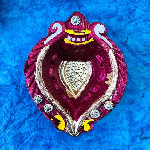 كيه اس جون مجموعة من 12 قطعة من الديا الهندية لبوجا | صلصال | حامل ديا للديكور | مصابيح ديا لبوجا | هدايا ديوالي وديكور ميتي ديا لتزيين الديوالي مع فتائل قطنية in Kuwait