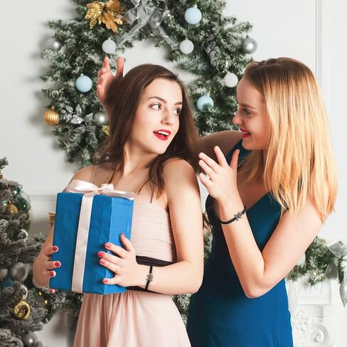 هدايا سوار عيد الميلاد من جيندير للفتيات المراهقات، مجوهرات مضفرة مصنوعة يدويًا لرجل خبز الزنجبيل in Kuwait