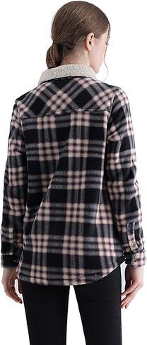 سترة نسائية من Facitisu مبطنة بالصوف الشيربا وأزرار كبيرة الحجم ومعطف من الفلانيل ذو مربعات in Kuwait