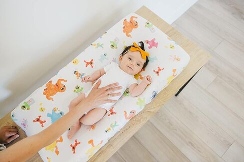 غطاء وسادة تغيير الحفاضات المحبوك الفاخر "Elmo" من كوبر بيرل in Kuwait