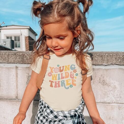 قميص عيد الميلاد الثالث الرائع من Young Wild Three Daisy Groovy للرضع والأطفال الصغار والبنات في عيد الميلاد الثالث in Kuwait