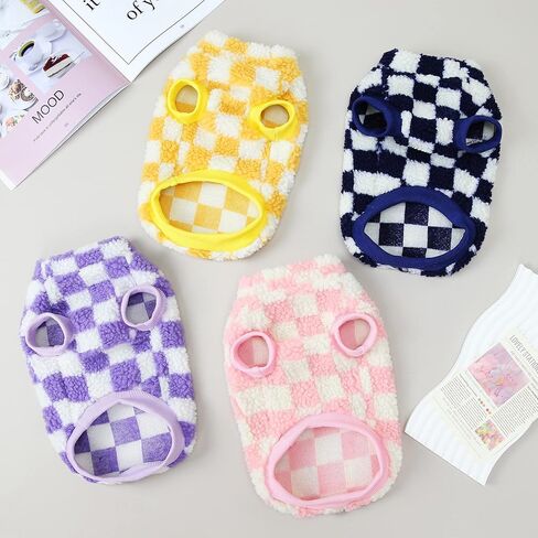 سترات Loyanyy مصنوعة من الصوف للكلاب، سترة دافئة من القطيفة للقطط، ملابس قابلة للتمدد للجرو والقطط لفصل الشتاء، ناعمة وأنيقة، نمط الشطرنج، ملابس للكلاب، وردي كبير (علامة XL) in Kuwait