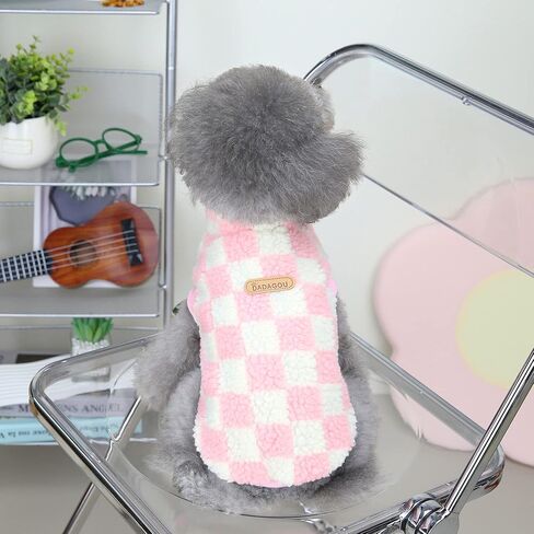 سترات Loyanyy مصنوعة من الصوف للكلاب، سترة دافئة من القطيفة للقطط، ملابس قابلة للتمدد للجرو والقطط لفصل الشتاء، ناعمة وأنيقة، نمط الشطرنج، ملابس للكلاب، وردي كبير (علامة XL) in Kuwait