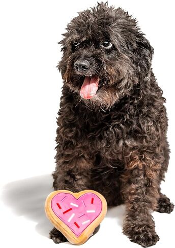 لعبة ميدلي للكلب على شكل قلب وردي وكوكيز كبيرة in Kuwait
